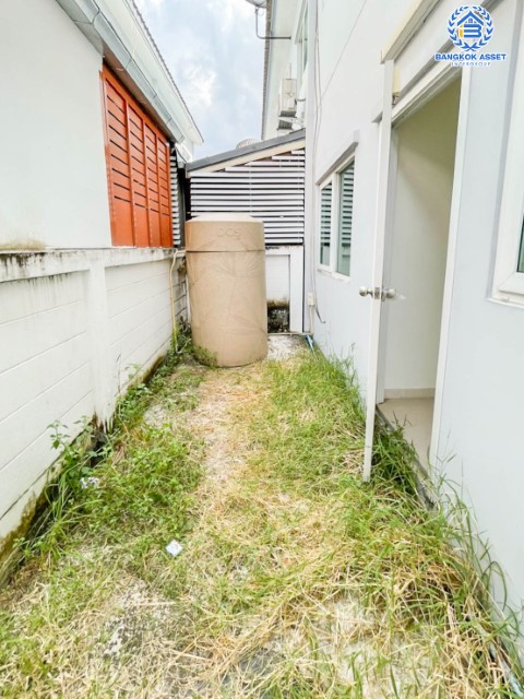 ******ทาวน์เฮ้าส์มือสองย่านนนทบุรี ม.ชวนชื่นทาวน์ กาญจนาฯ-บางใหญ่ เนื้อที่กว้างขวางถึง 21.4 ตร.ว. ฟังก์ชันจัดเต็มถึง 4 ห้องนอน 3 ห้องน้ำ 2 ที่จอดรถ บ้านสภาพดี พร้อมอยู่ บนทำเลยอดเยี่ยม ใกล้เซ็นทรัลเวสต์เกต และทางด่วน "ศรีรัช" ในราคาถูกสุด!